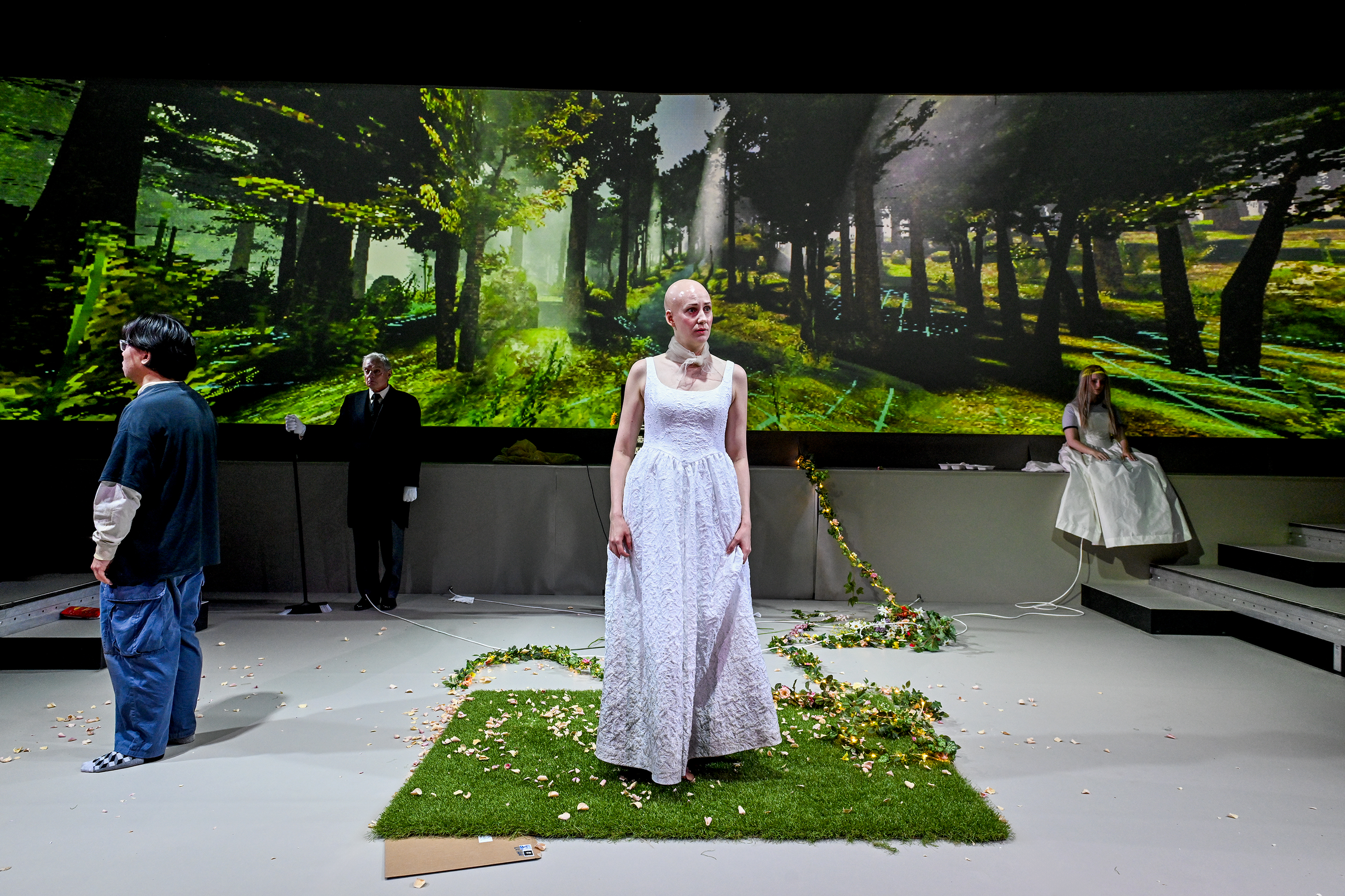 Humanoid production photo 7