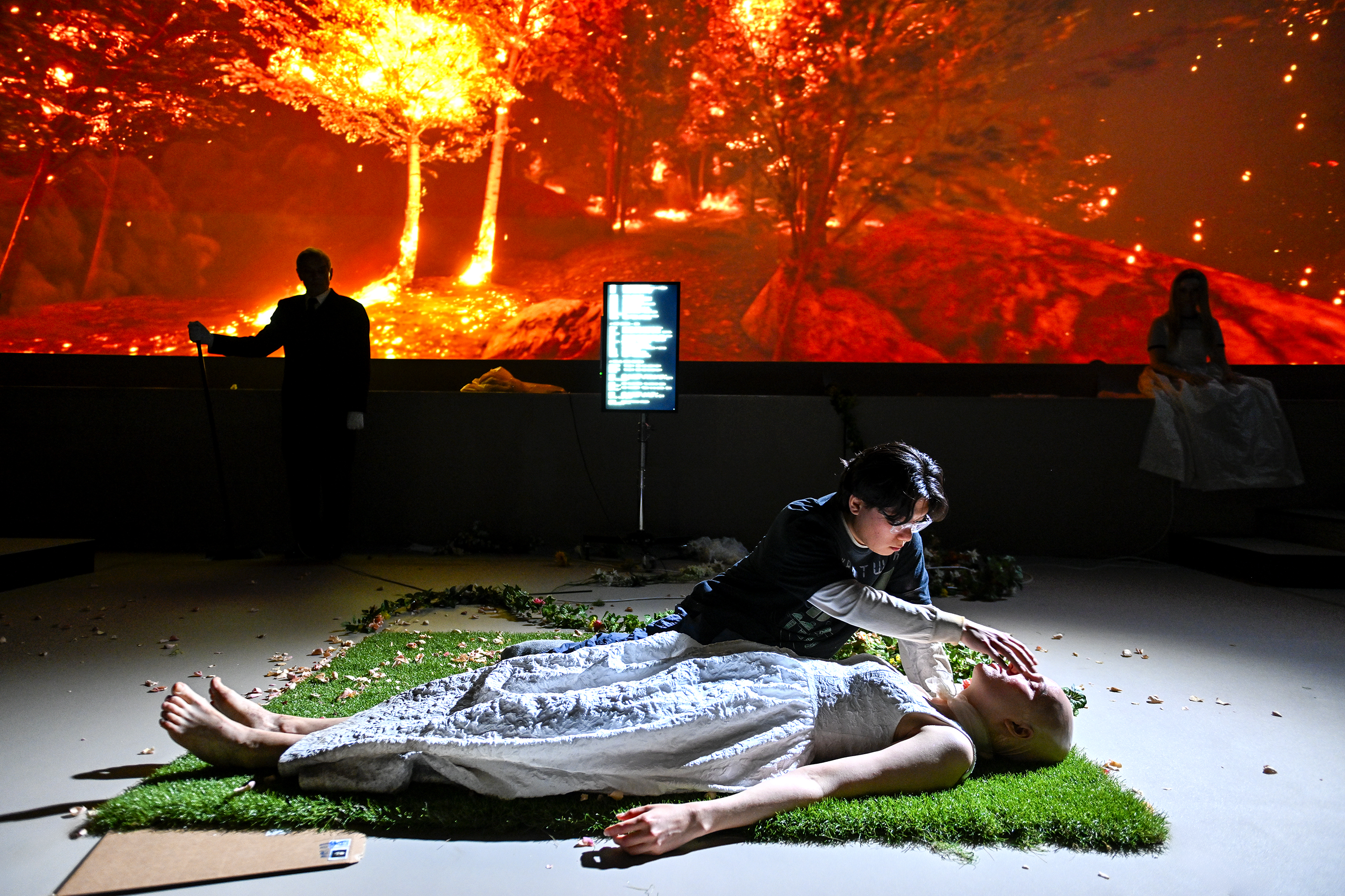 Humanoid production photo 8